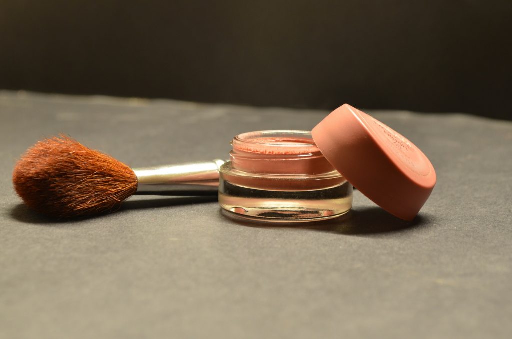 Difference Of Loose Powder And Face Powder